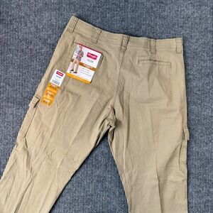 Wrangler Mens 40x32 Cargo Pants Five Star Beige Relaxed‎ Fit Flex Comfort NWT